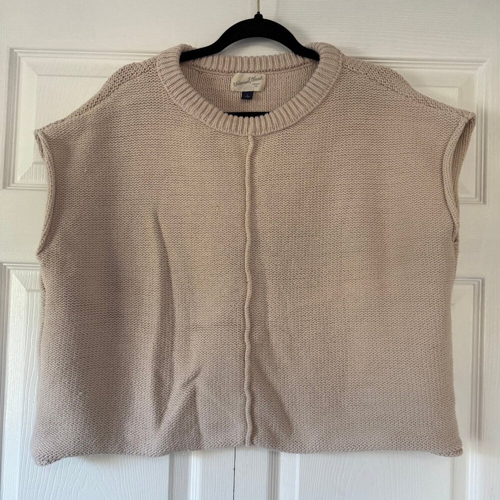 UNIVERSAL THREAD Cream Sleeveless Sweater Vest Women’s Large